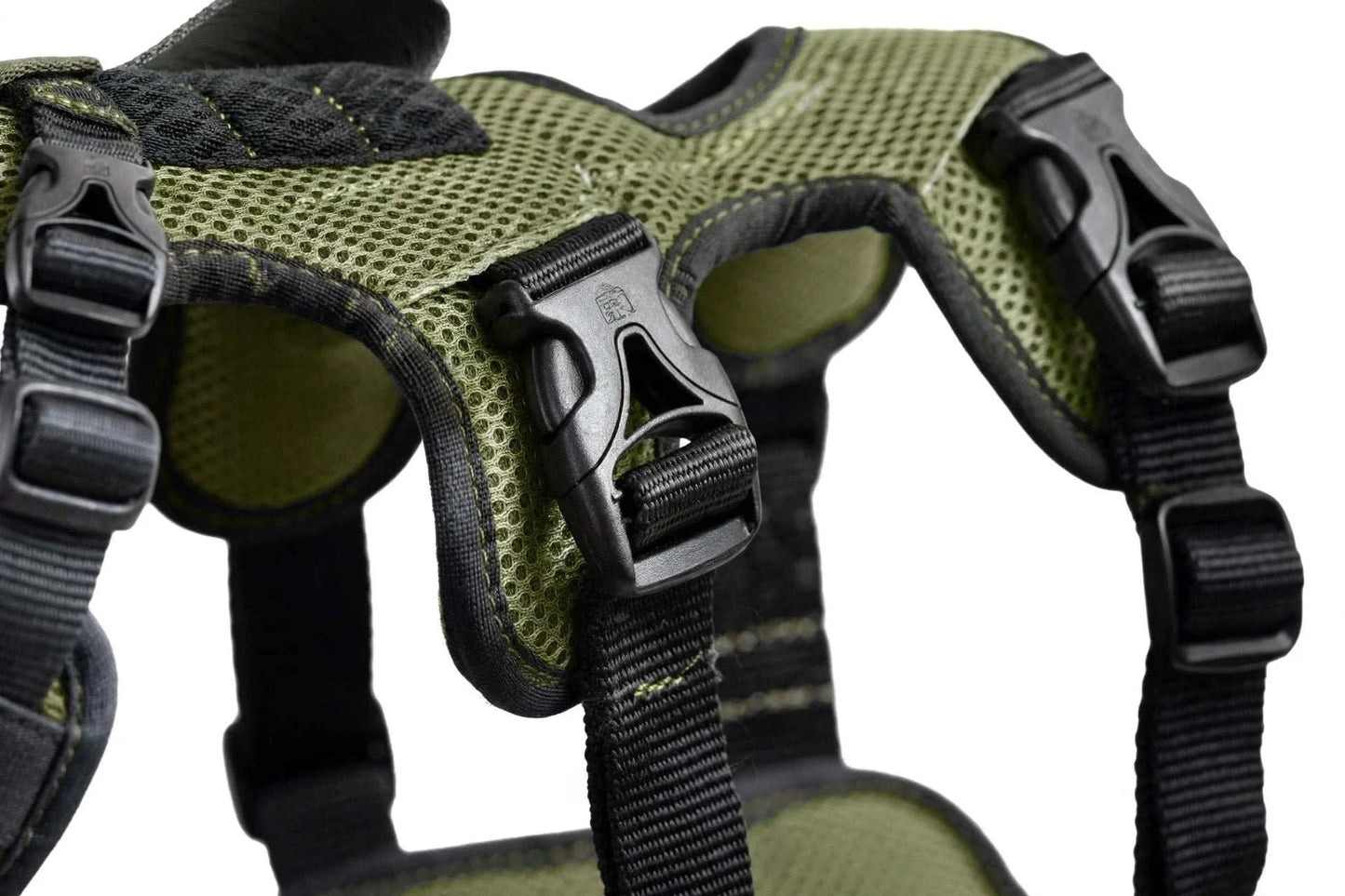 AUROTH Dog Harness Escape Proof Dog Harness for Large Dogs.